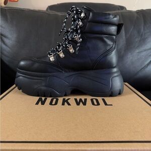 Nokwol Scared Platform Sneakers Size 9